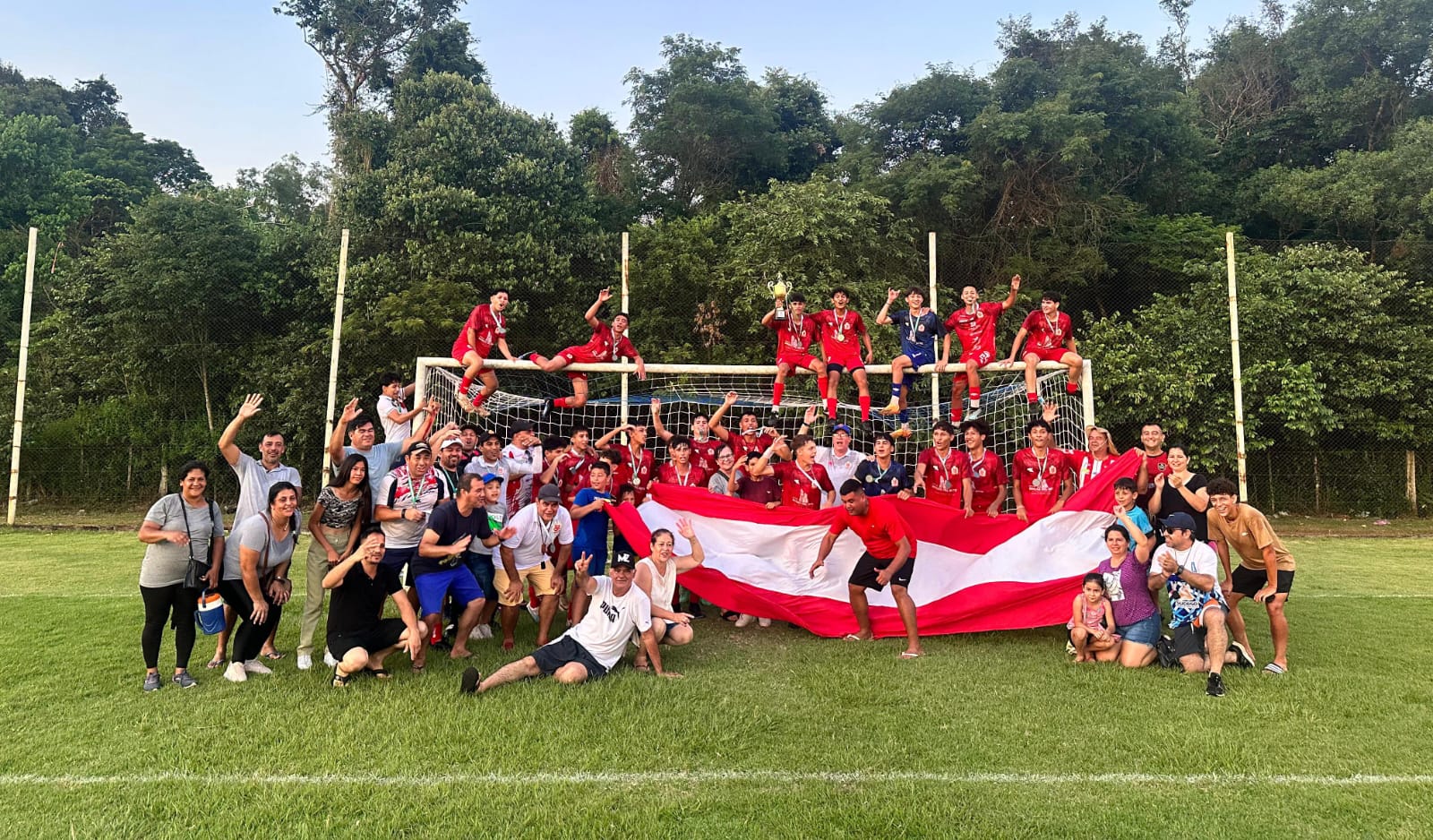 CORRALES ES EL MEJOR EN LA SUB 16